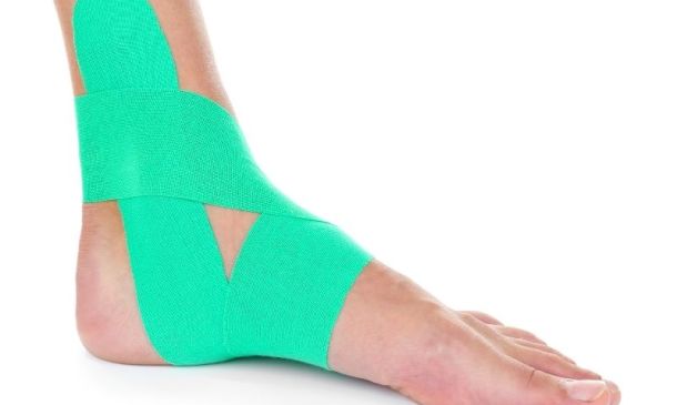 Plantar Fasciitis - How To Tape Your Own Foot At Home