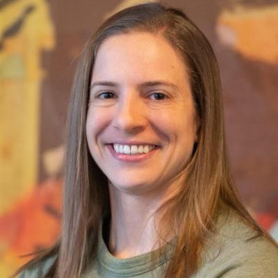 Lauren Miller Headshot