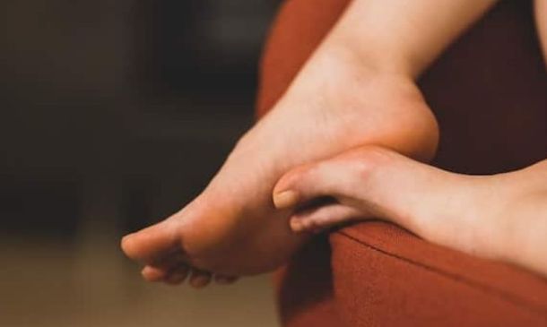 A Step-by-Step Guide to DIY Foot Massage